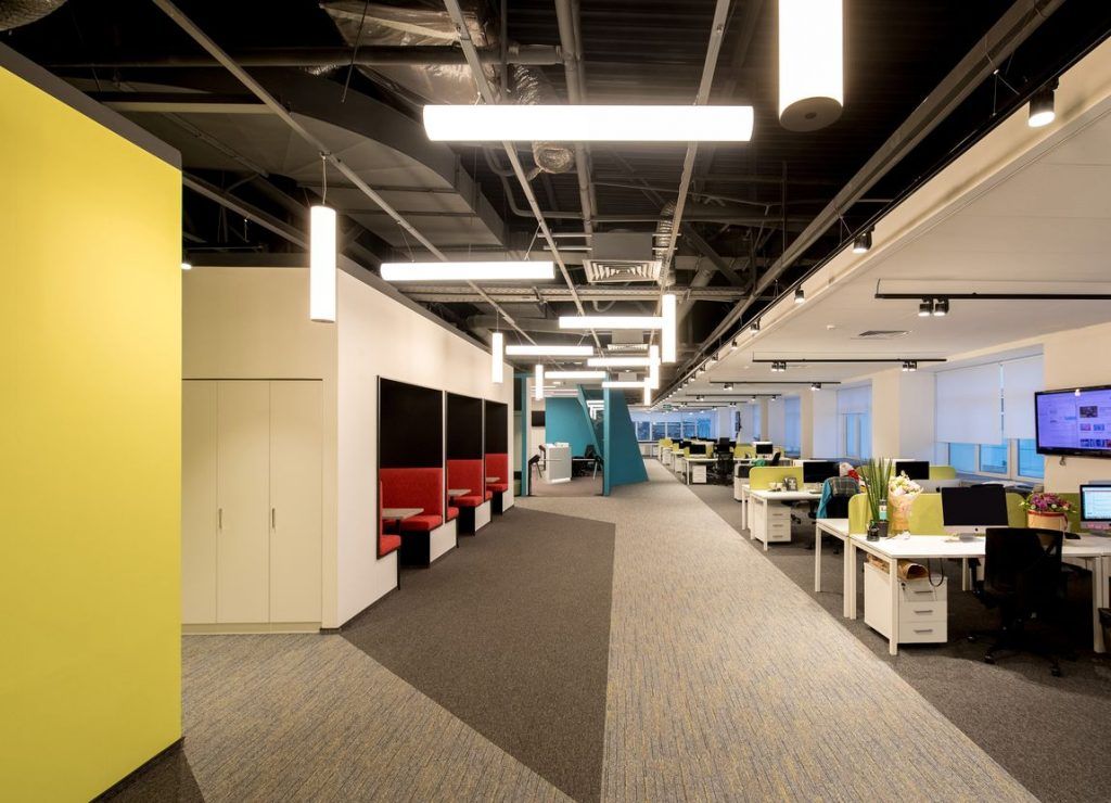 Офис компании LIFE - Реализация