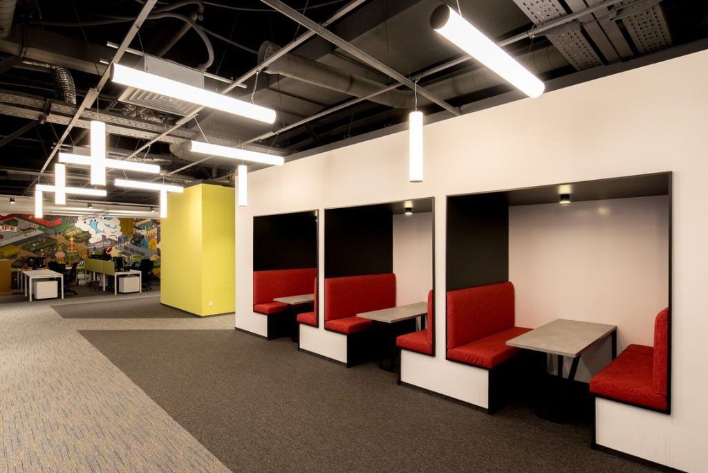 Офис компании LIFE - Реализация